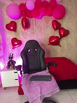 Snapshot of MorenaLush_Eup chatting on March 2, 12:13 am MorenaLush Eup online show from March 2, 12:13 am