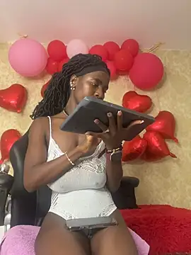 Snapshot of MorenaLush_Eup chatting on March 7, 1:57 am MorenaLush Eup online show from March 7, 1:57 am