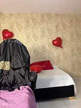 Snapshot of MorenaLush_Eup chatting on March 31, 10:54 pm MorenaLush Eup online show from March 31, 10:54 pm