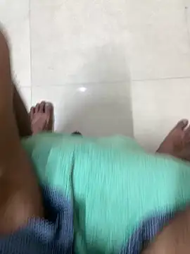 Johncockhot13690 online show from September 18, 7:38 pm