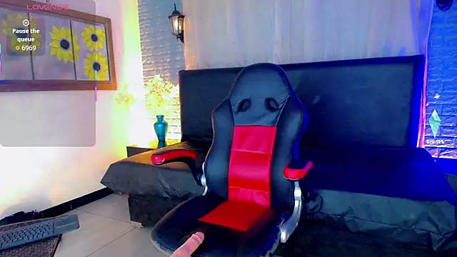 Juliette Miel online show from November 19, 3:39 am