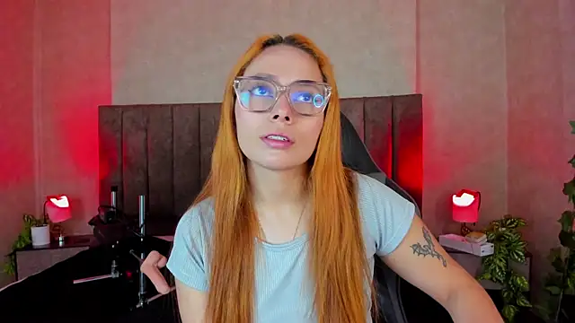 LanaMills  online show from October 19, 5:08 am