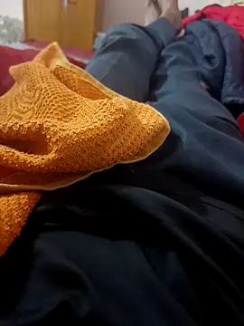 Snapshot of sandeyjaat33 chatting on March 3, 5:57 am sandeyjaat33 online show from March 3, 5:57 am