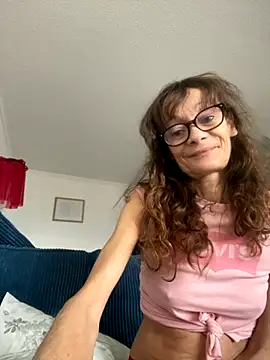 Chris06d22xh online show from November 30, 2:43 pm