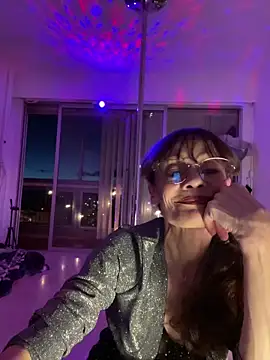 Chris06d22xh online show from May 15, 7:54 pm