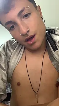 Snapshot of Milan_Bach chatting on April 1, 10:16 am Milan Bach online show from April 1, 10:16 am