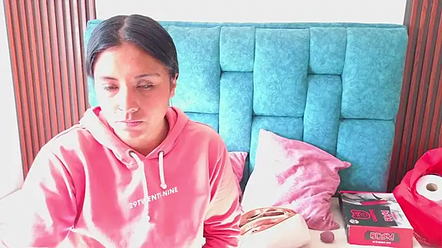 EmilyGala online show from October 6, 8:06 pm