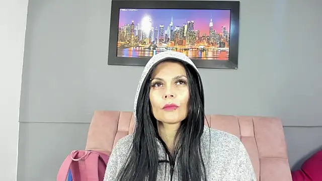 CharlotteCottin online show from May 13, 11:07 am