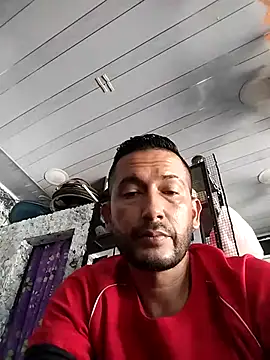 Snapshot of Bodyguard_hot chatting on October 14, 8:09 pm Bodyguard hot online show from October 14, 8:09 pm