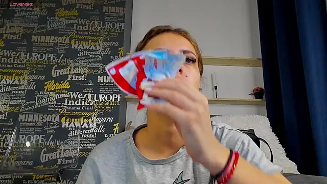 MaddieRay online show from September 12, 4:34 am