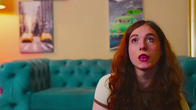 Snapshot of PeachyPixiee chatting on October 24, 7:16 am PeachyPixiee online show from October 24, 7:16 am