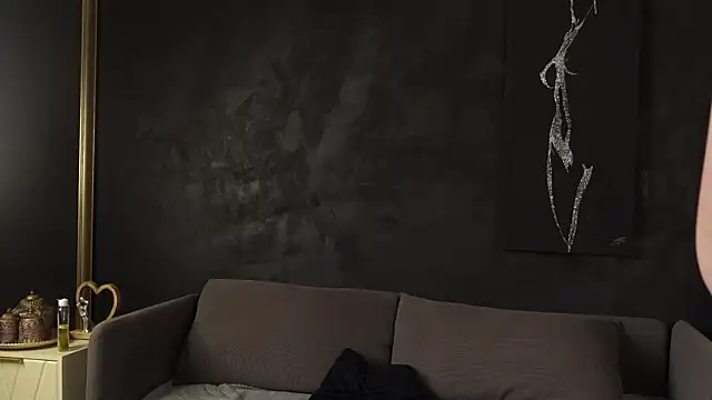 PeachyPixiee online show from March 30, 5:41 am