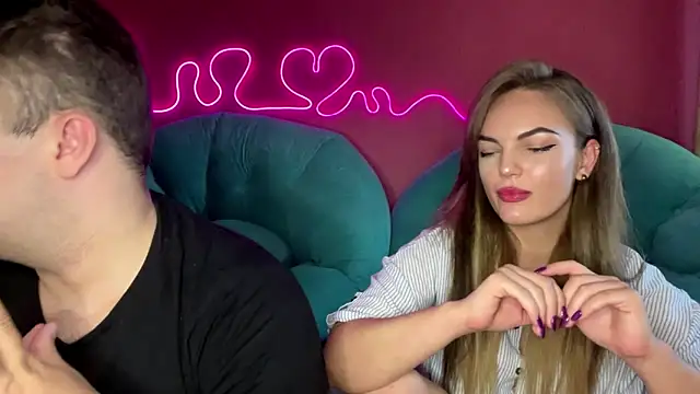deeplookscouple online show from September 14, 1:10 pm
