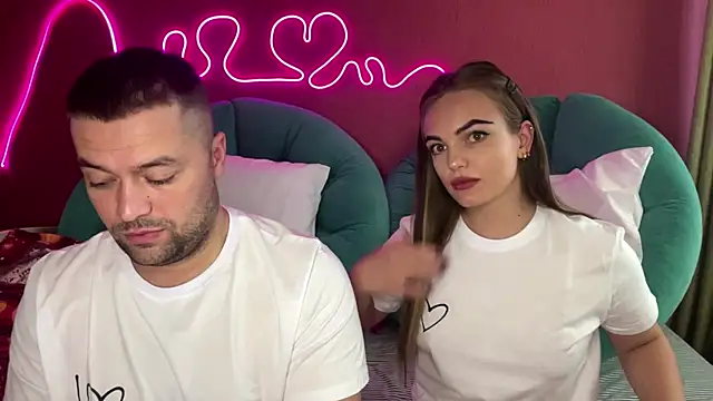 deeplookscouple online show from September 18, 11:12 am