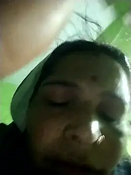 Snapshot of Hot_Kajal5 chatting on January 17, 12:26 am Hot Kajal5 online show from January 17, 12:26 am