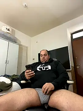 Roma84000 online show from November 9, 1:53 pm