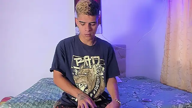 wyatt 3 online show from September 19, 11:22 am