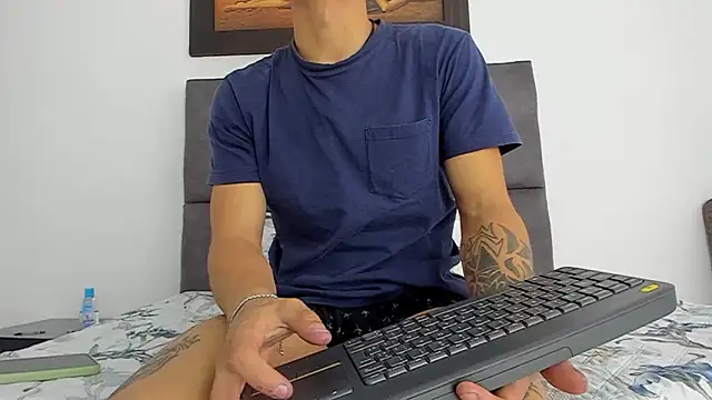 wyatt 3 online show from January 17, 12:32 pm