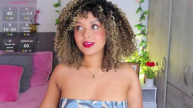 isajonnes18 online show from October 21, 2:45 am