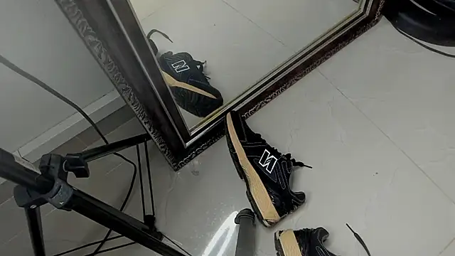 Snapshot of camillo_virgil chatting on October 24, 11:06 am camillo virgil online show from October 24, 11:06 am