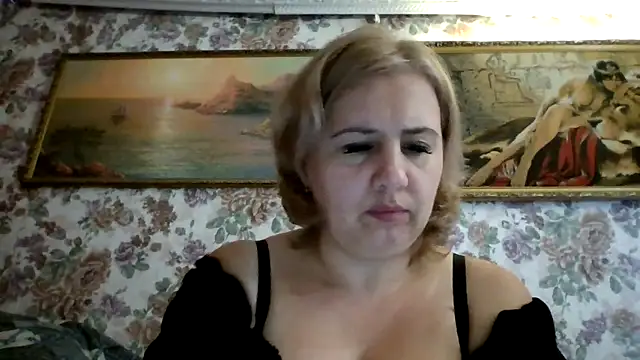 Snapshot of LustyyX chatting on October 9, 5:44 pm LustyyX online show from October 9, 5:44 pm