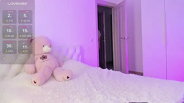 incredibly soft online show from September 13, 11:54 am