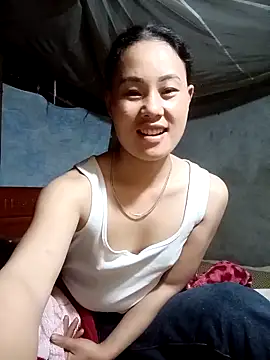 Ruaiuoi online show from May 2, 12:54 pm