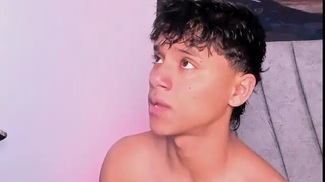 ZYZZ1312 online show from January 15, 5:38 pm