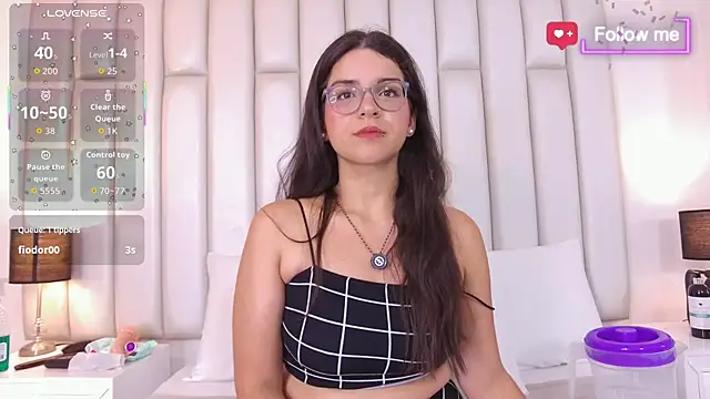 MiaMillers1 online show from January 7, 11:18 pm