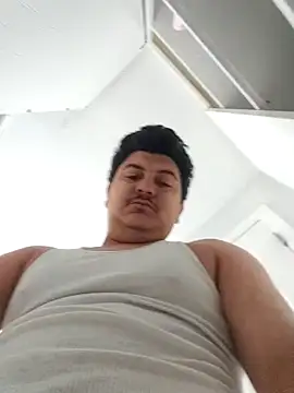 Snapshot of Biglou97 chatting on February 11, 1:16 pm Biglou97 online show from February 11, 1:16 pm