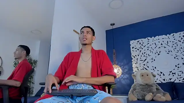 Adonis WB online show from September 18, 9:28 pm