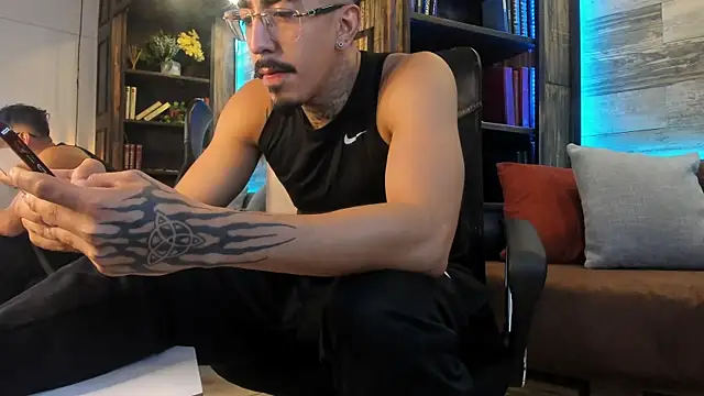 Donovan Desmond online show from September 10, 8:25 am