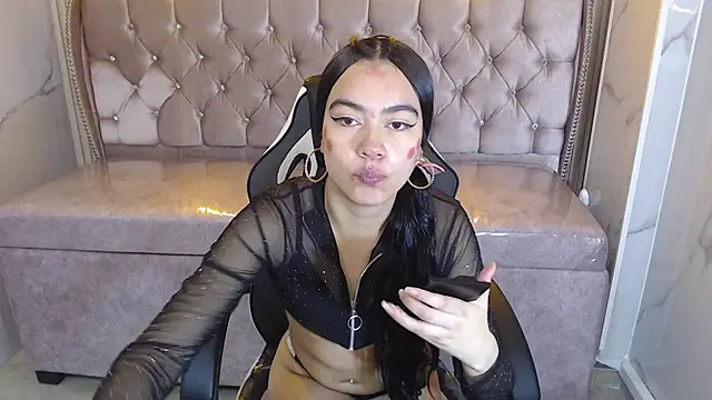 dania b  online show from October 17, 3:10 am