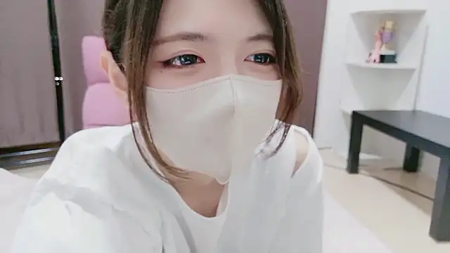 Azusa DoMybest online show from May 29, 6:33 am