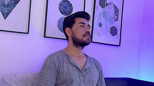 ThomassBrooks online show from June 22, 9:34 pm