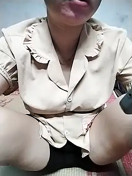 Mie rose online show from September 27, 2:11 pm