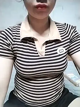 Mie rose online show from November 6, 1:45 pm