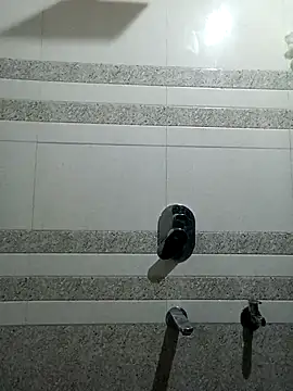 INDIAN FUCKER 06 online show from December 21, 5:14 am