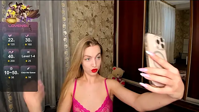 Snapshot of mishapallmer chatting on November 28, 9:56 am mishapallmer online show from November 28, 9:56 am