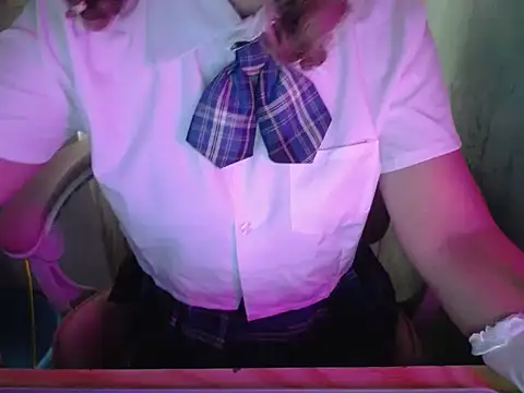 Snapshot of ahoa_Tk chatting on October 18, 5:21 am ahoa Tk online show from October 18, 5:21 am