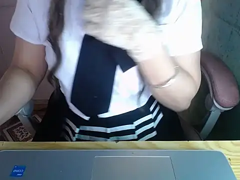 Snapshot of ahoa_Tk chatting on February 13, 5:58 am ahoa Tk online show from February 13, 5:58 am