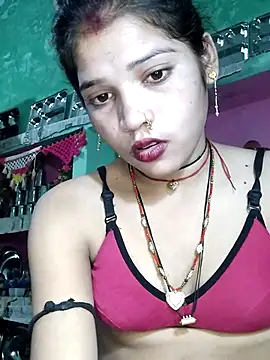Snapshot of Sapna_Love143 chatting on September 17, 3:52 am Sapna Love143 online show from September 17, 3:52 am