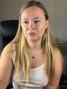 CaramelleSugar  online show from September 30, 5:45 am