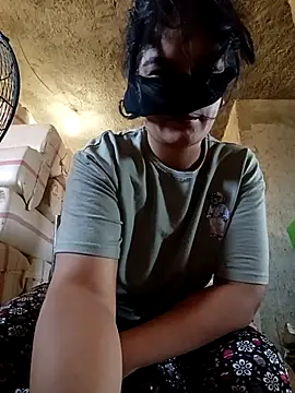 Snapshot of ezgi2545 chatting on October 14, 7:42 am ezgi2545 online show from October 14, 7:42 am