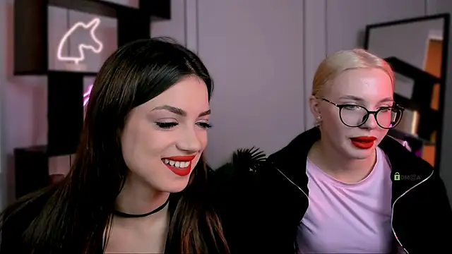 rose style online show from October 17, 8:50 am