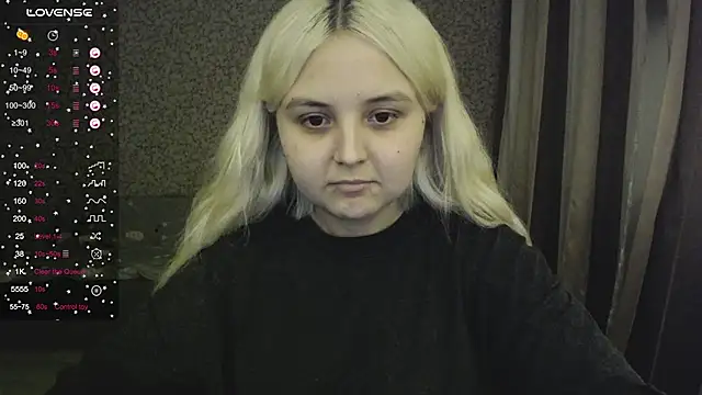 Snapshot of vendymories chatting on October 2, 5:20 pm vendymories online show from October 2, 5:20 pm