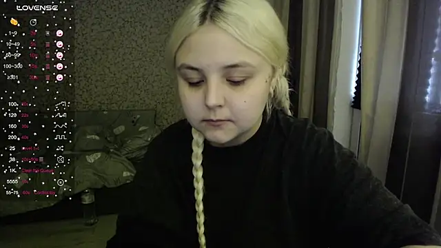 Snapshot of vendymories chatting on October 10, 8:13 am vendymories online show from October 10, 8:13 am