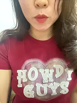 Snapshot of anna_sexy69 chatting on December 22, 5:26 am anna sexy69 online show from December 22, 5:26 am