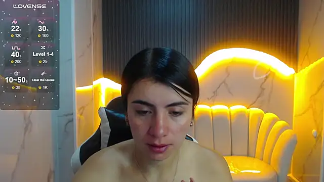 Snapshot of Eilyn_love_b chatting on September 29, 12:54 pm Eilyn love b online show from September 29, 12:54 pm