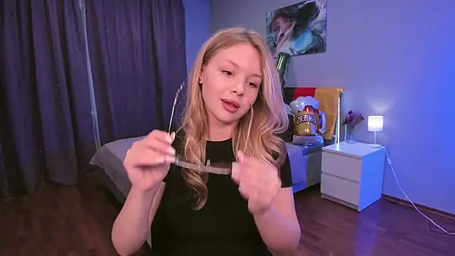 AdalineLove online show from September 21, 12:51 pm